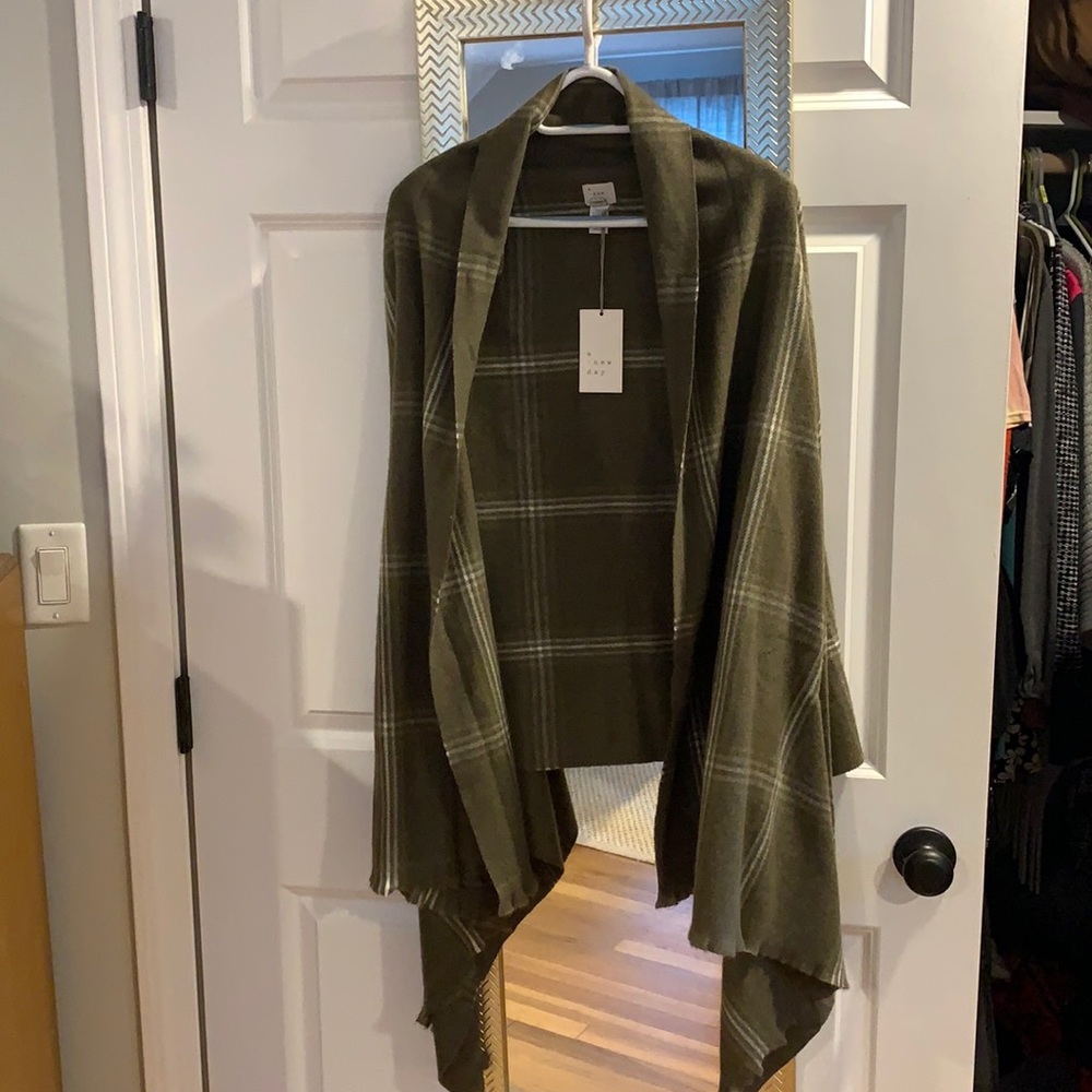 A New Day Cardigan Shall/Shrug